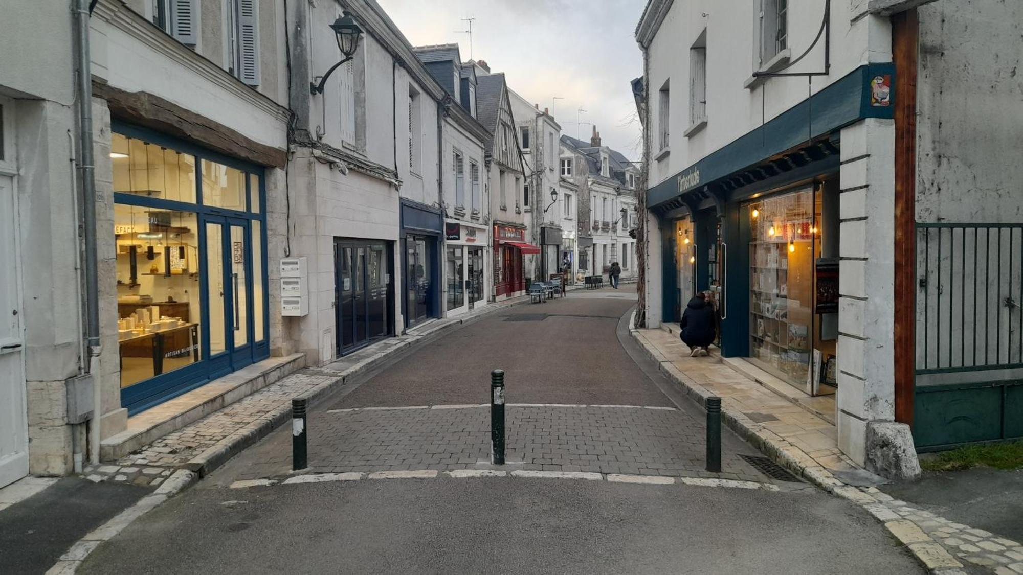 Escale Au Pied Du Chateau 阿姆博斯 外观 照片